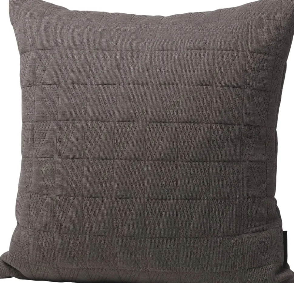 AJ Cushion Trapez