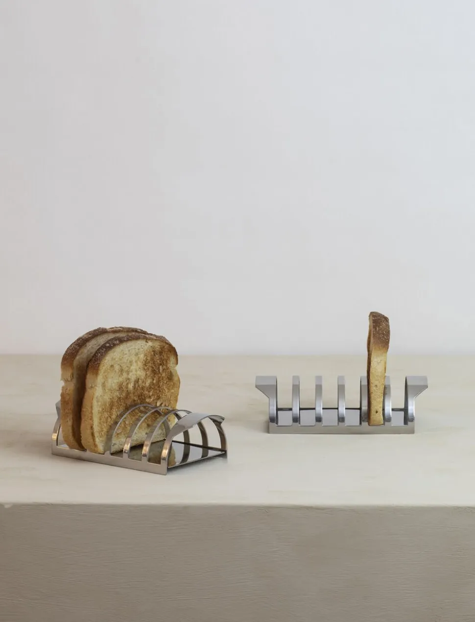 Arne Jacobsen toastholder L 15. 8 cm steel