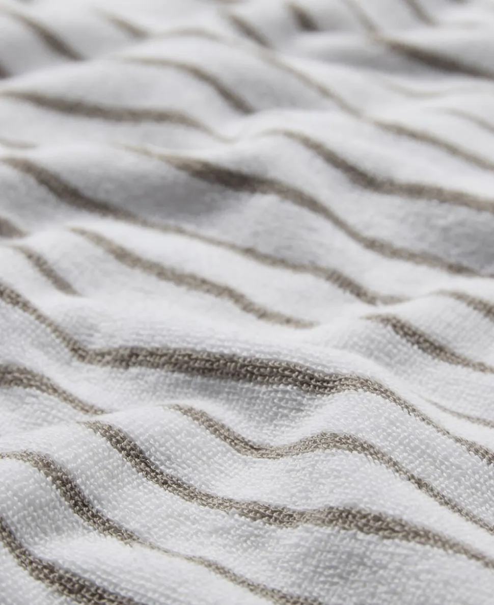 Beach towel 100x180cm smal strib beige GOTS