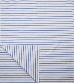 Beach towel 100x180cm smal strib lyseblå GOTS