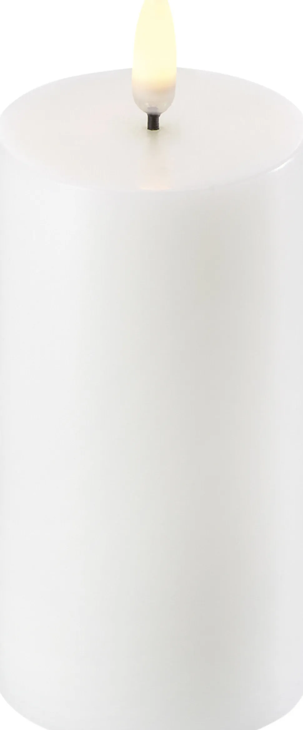 LED Pillar Candle - Nordic White - 5,8 x 10 cm