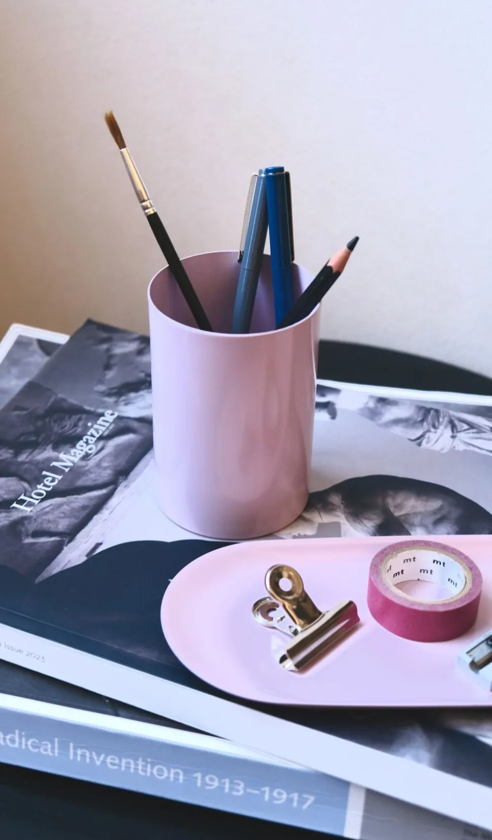 LOLA Pen Cup - Nude, 75 x 75 x 105 mm