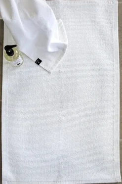 Love Bath Mat