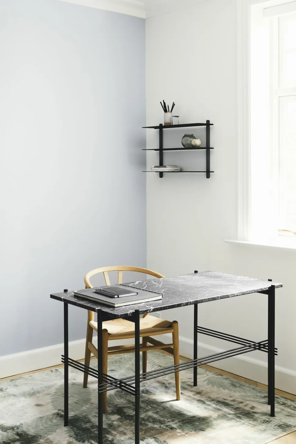 NIVO A Black Oak Black