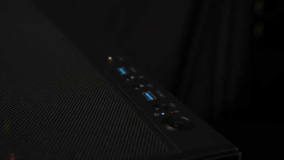 RGBeast TR708 - 9070XT Gaming PC