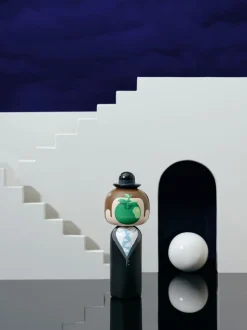 Sketch.inc. - Kokeshi |René Magritte, 16,8 cm 1:1