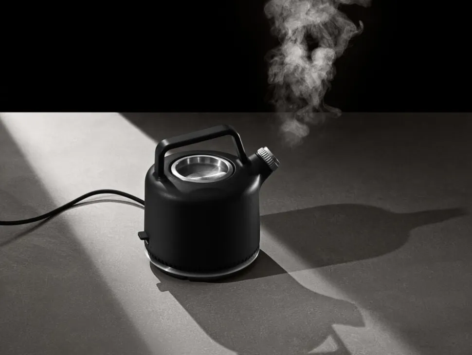 Vipp501 electric kettle
